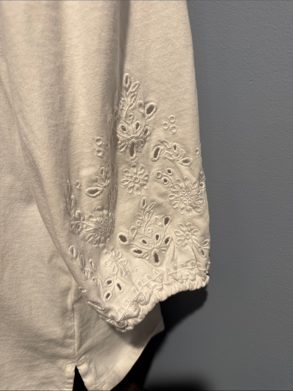 Talbots Tee - Picture 3 of 8